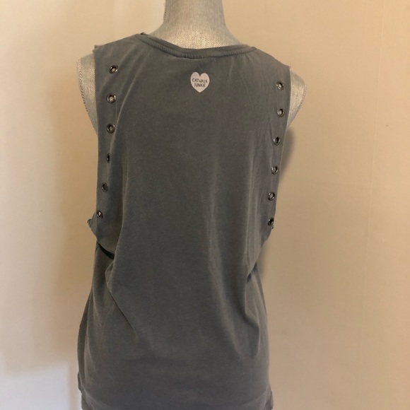 Catwalk Junkie Top - Picture 3 of 5